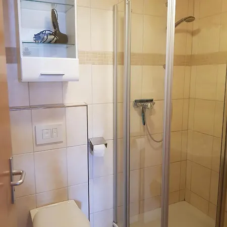 Schaefer, 1stock Und Dachgeschoss Apartment